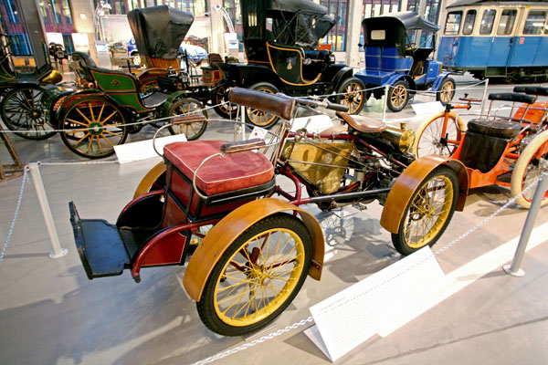 (01-3a) 08-01-16_3548 1899 De Dion-Bouton Quadricycle.JPG